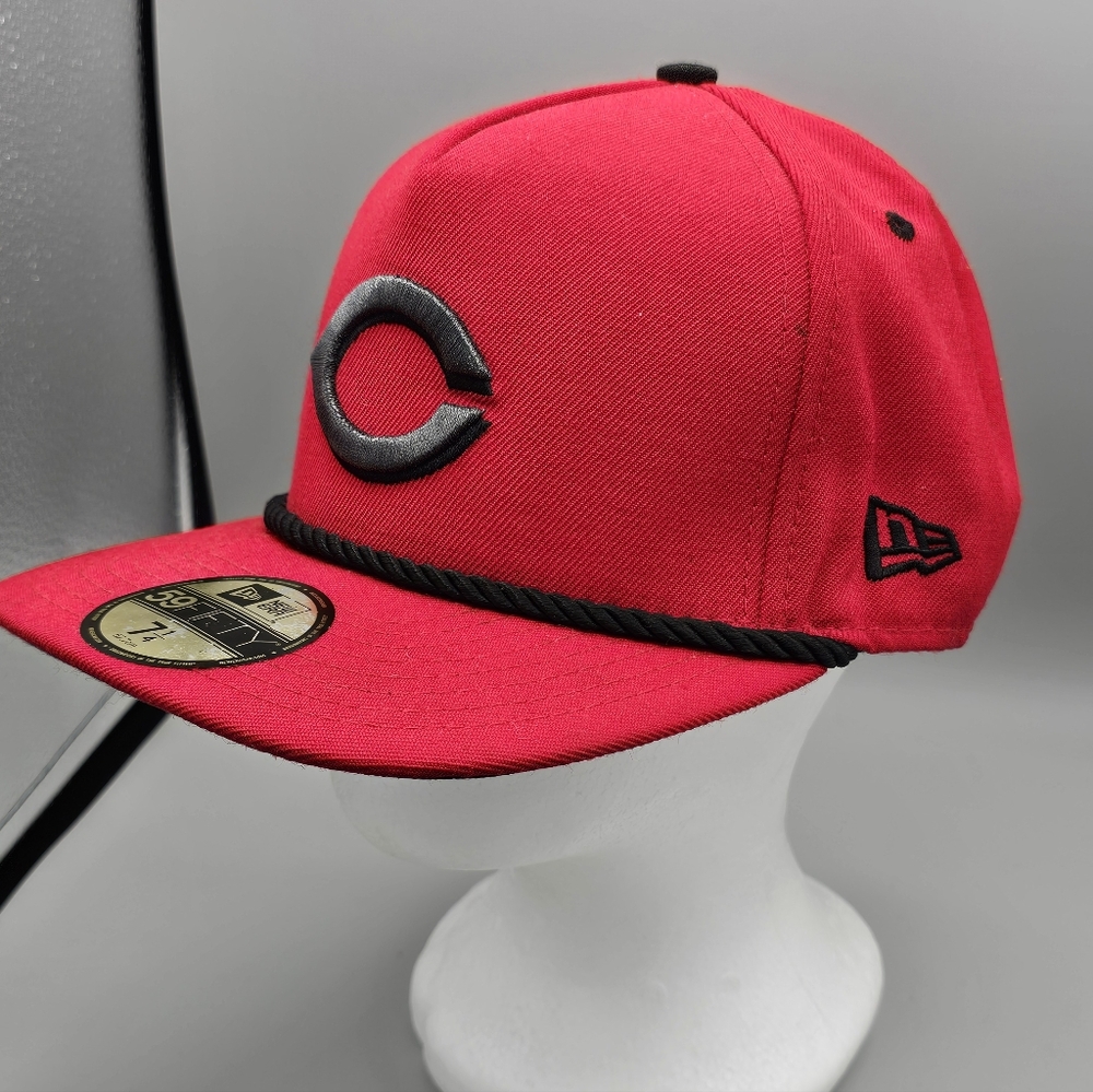 New Era Cincinnati Reds MLB‎ Fitted 7 1/4 Rope Detail Red Embroidered C Logo